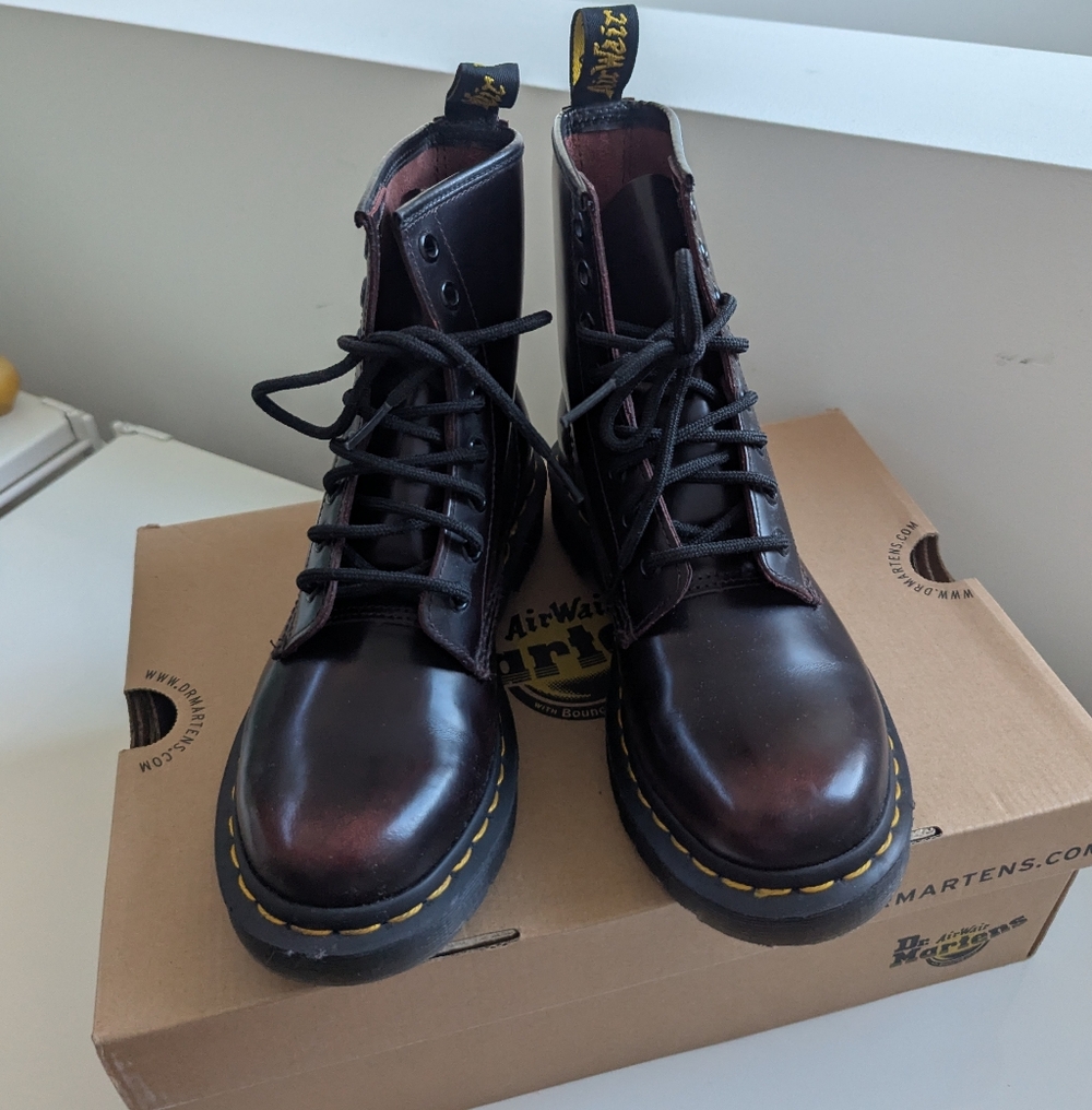 Dr. Martens 1460 Arcadia Leather Boots Cherry Red Size 5